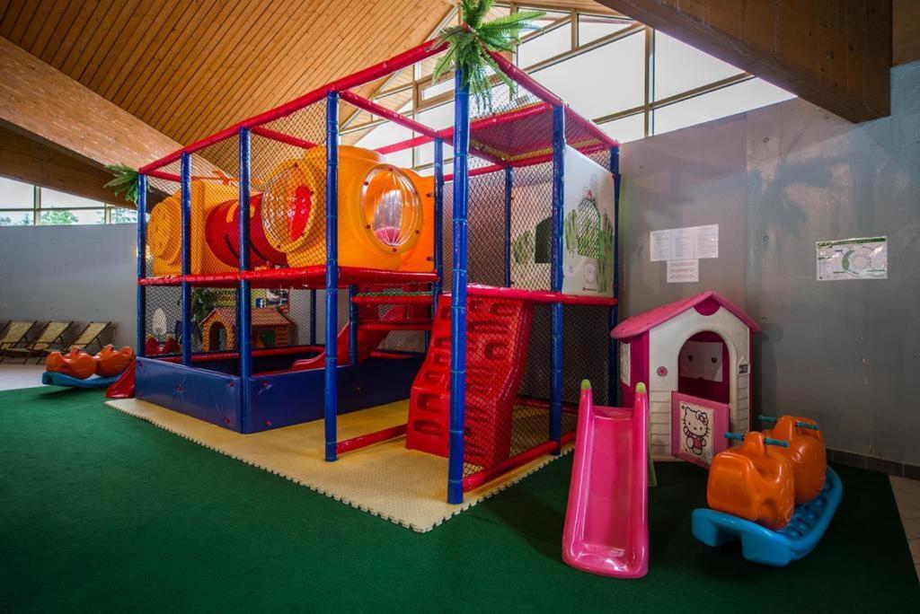 Apartmány Meander Thermal&Ski Rezort Oravice Esterno foto